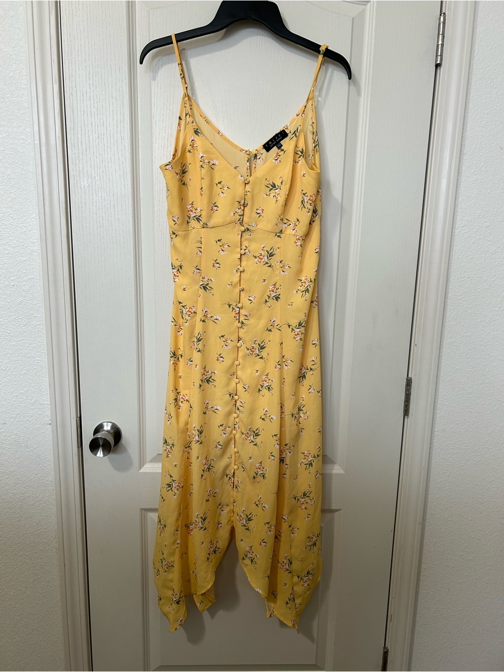 Trixxi Yellow Floral Maxi Dress With Spaghetti Straps